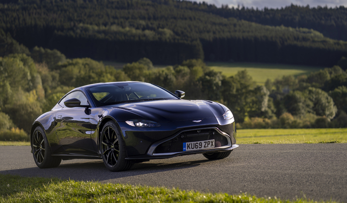 Aston Martin a de quoi voir venir avec le V8 Mercedes