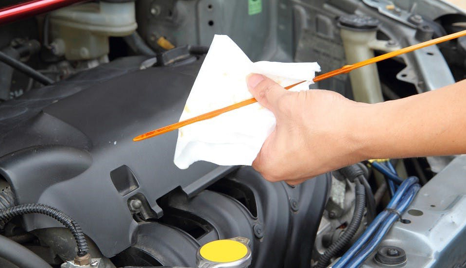 Le check-up obligatoire de sa voiture avant les vacances