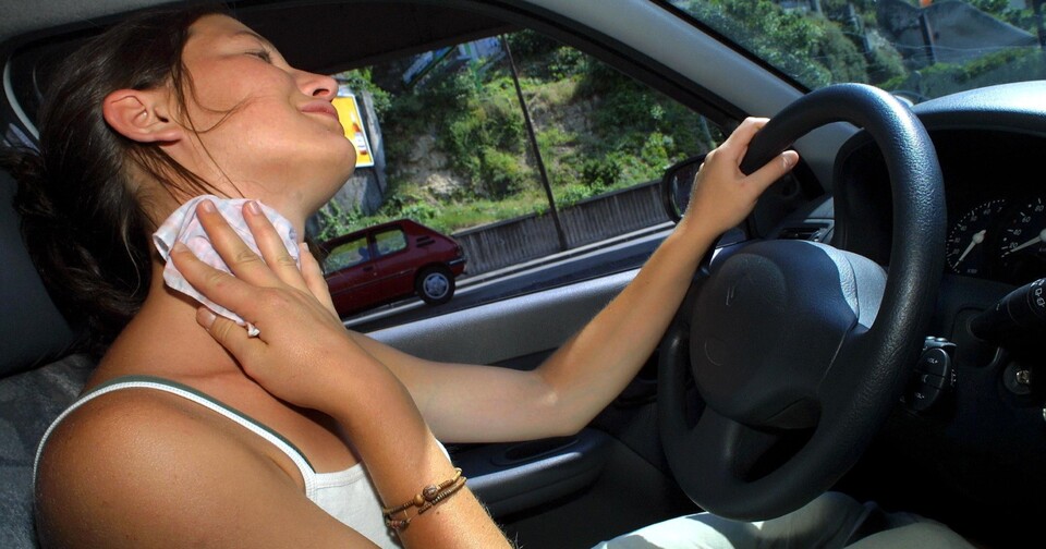Les bons réflexes pour éviter que votre voiture ne se transforme en véritable four